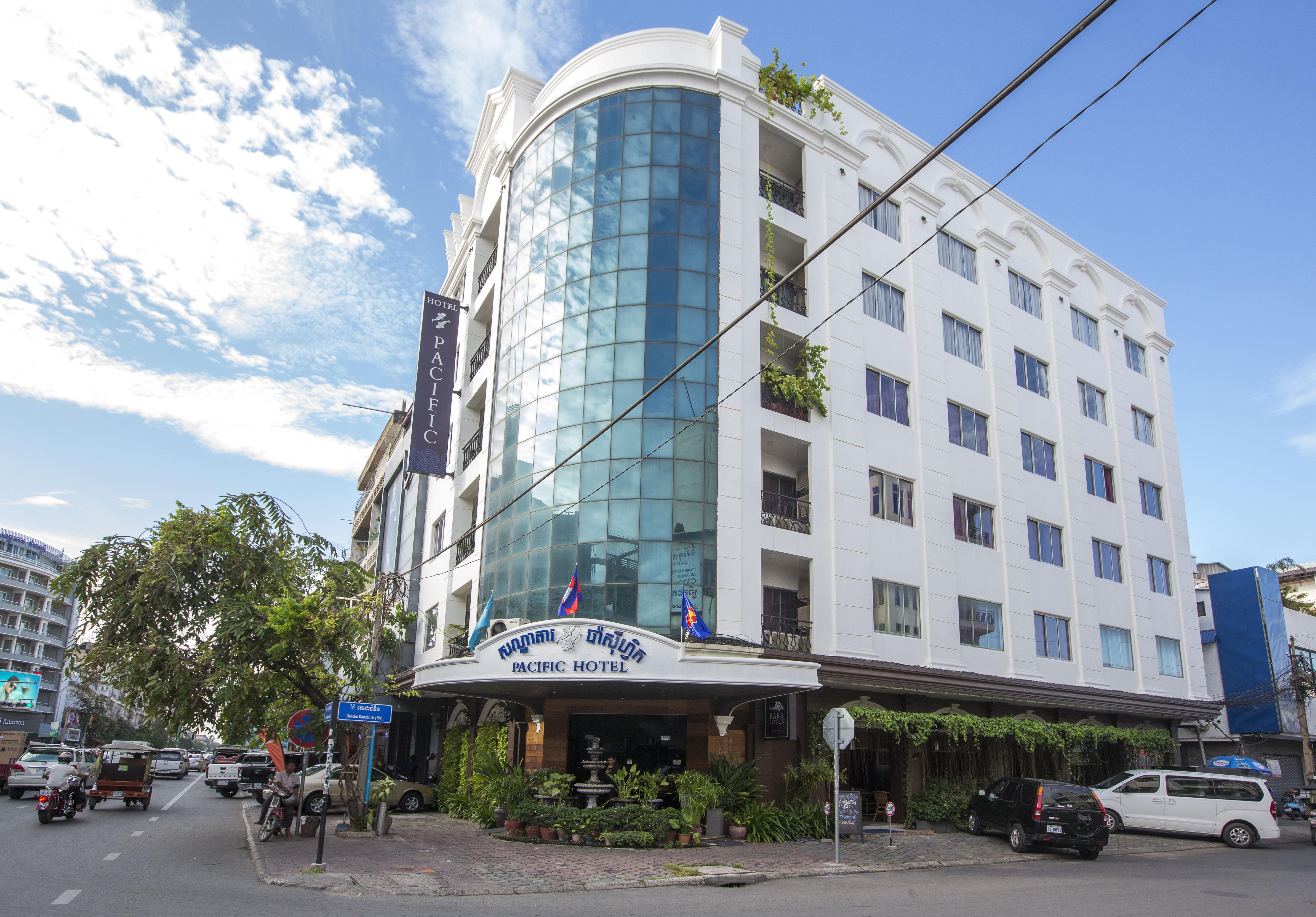 Pacific Hotel Phnom Penh Exteriör bild